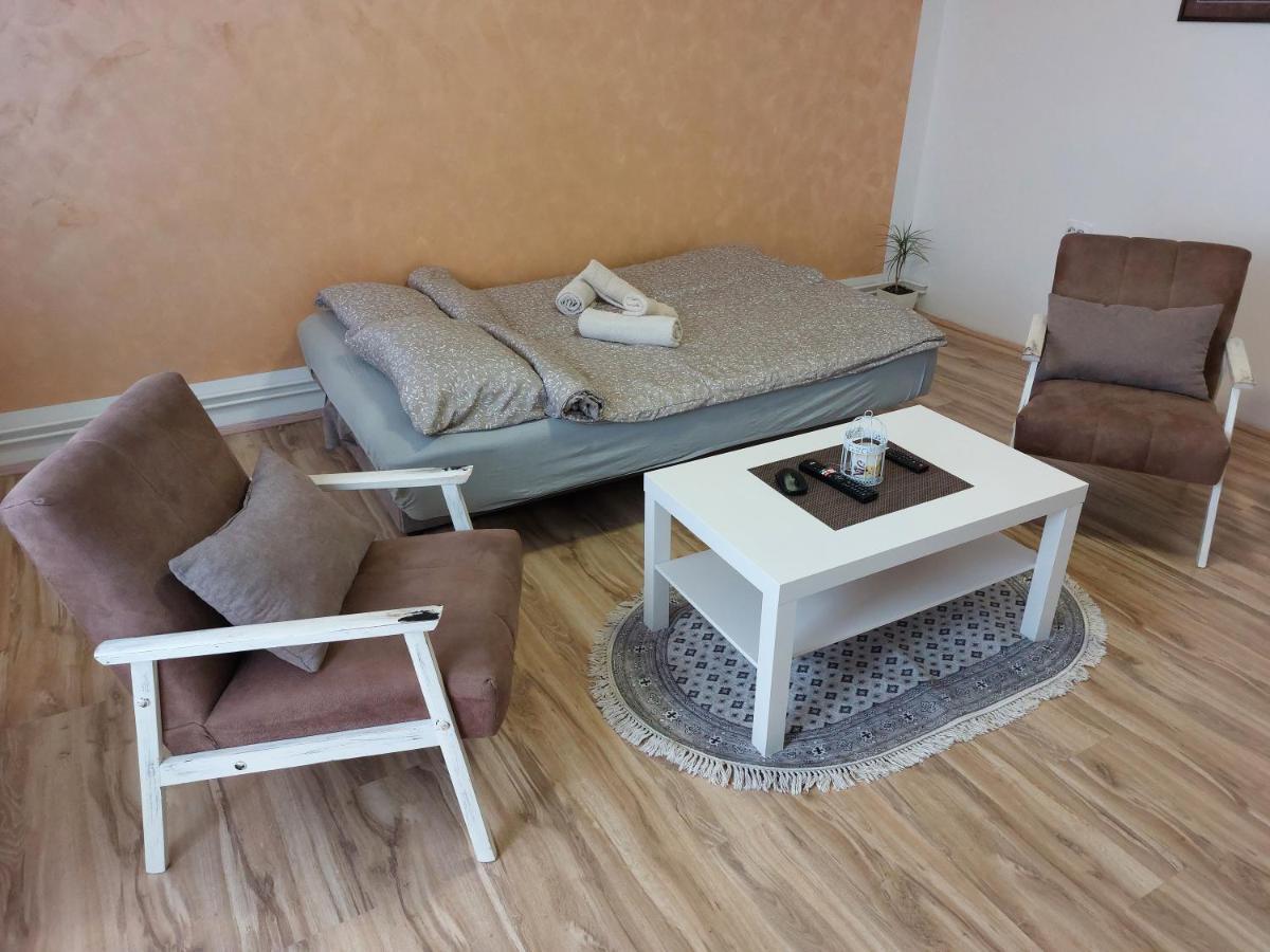 Apartman Centar Sremska Mitrovica Eksteriør bilde