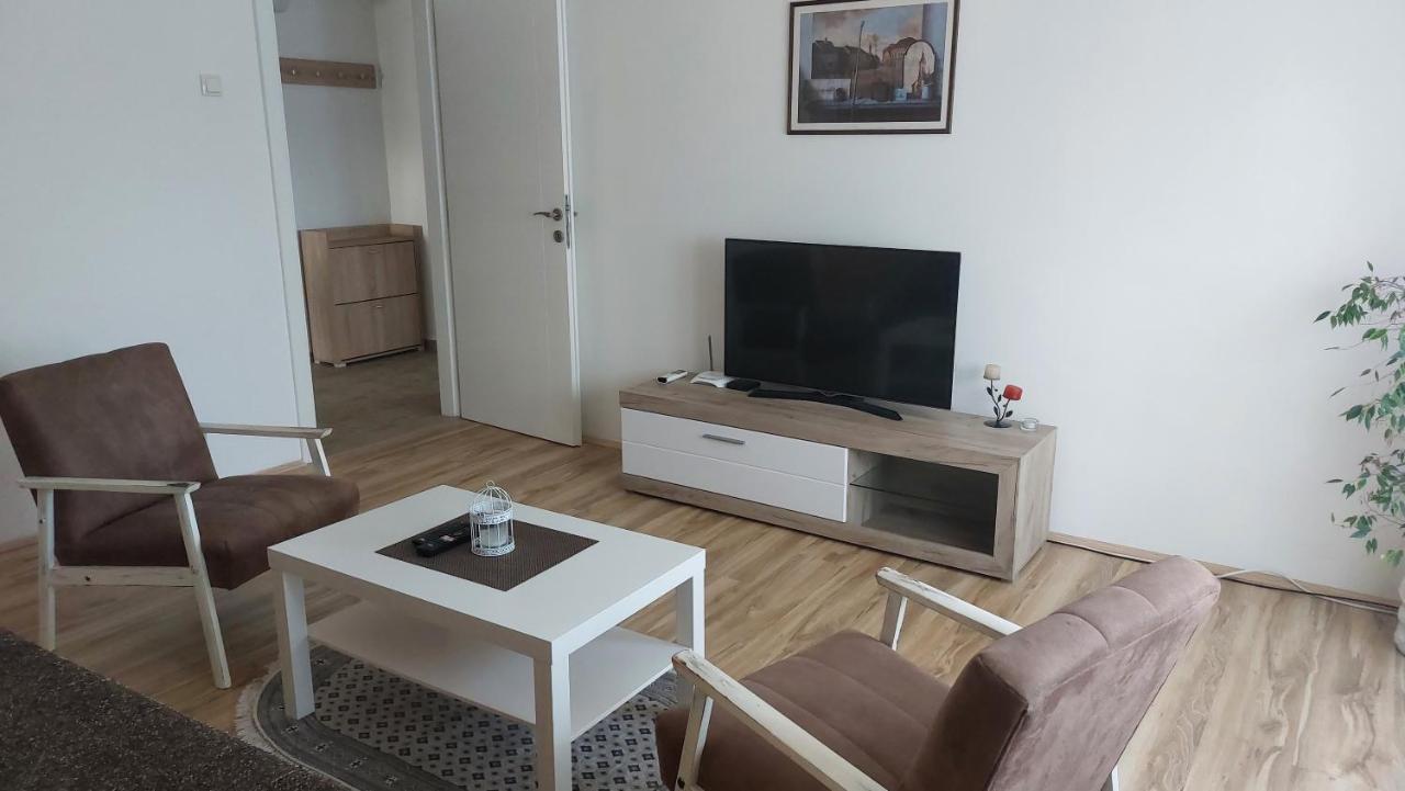 Apartman Centar Sremska Mitrovica Eksteriør bilde